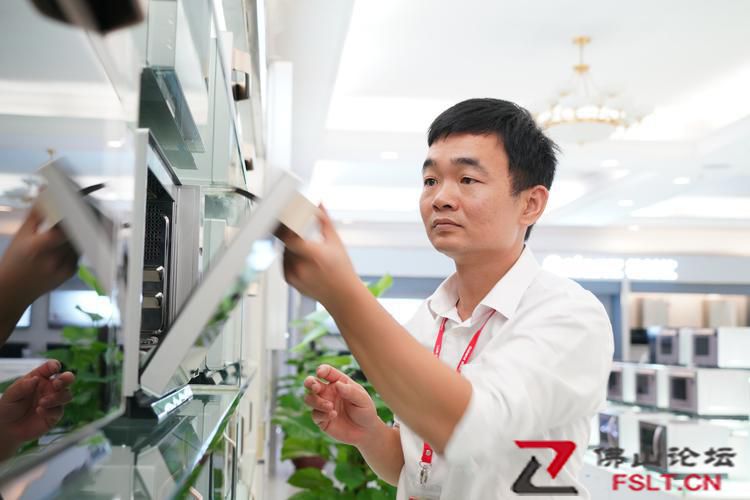 徐文华：严格把关，用零缺陷品质擦亮“佛山制造”品牌