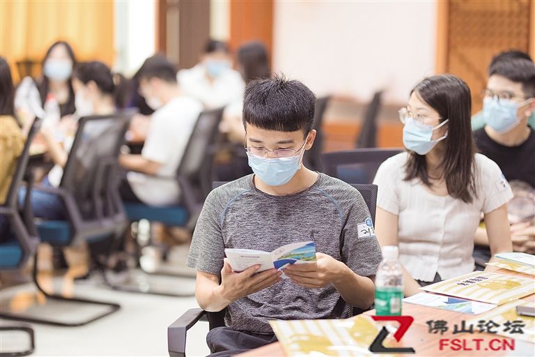 高明举行第二十一期“菁智30”青年人才沙龙