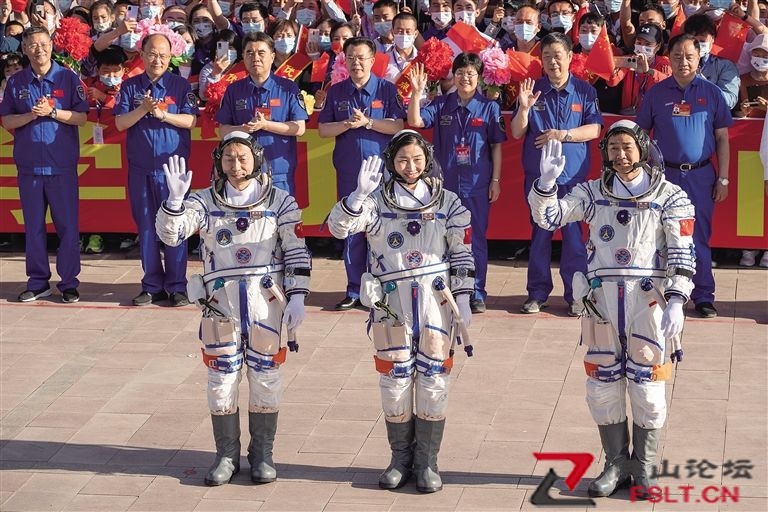 “最忙太空出差三人组”出征 神舟十四号肩负哪些使命？
