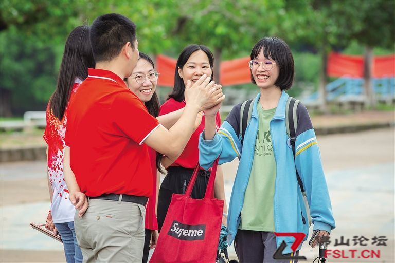高考成绩预计本月25日左右放榜