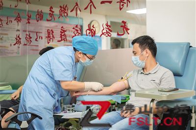 我市举办庆祝第十九个“世界献血者日”活动