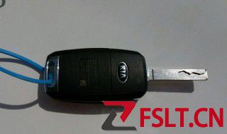 汽车钥匙没电了怎么换电池 汽车钥匙没电了换电池的方法