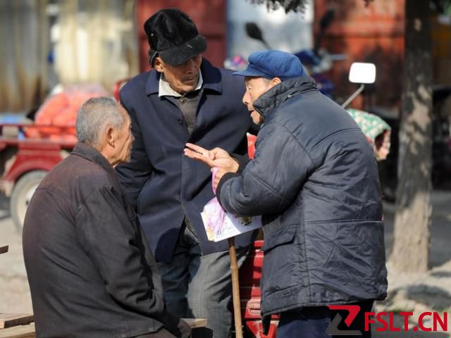 广东112岁长寿老人感悟：要想身体硬朗不服老，“4个习惯”要做好