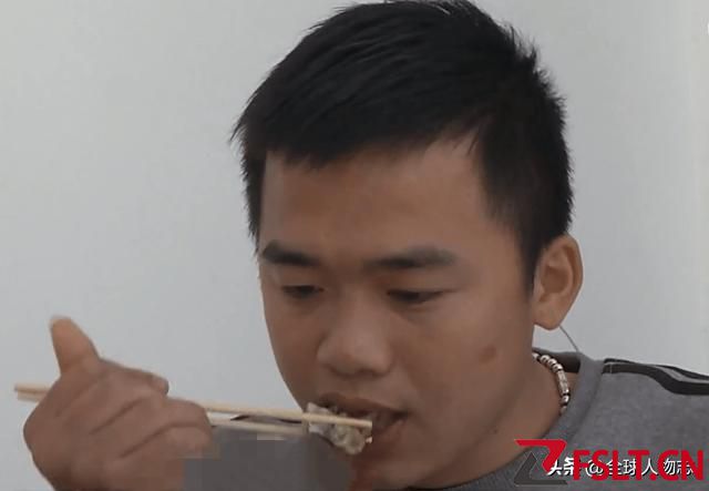 2016年广东男孩被拐13年后，在大排档因一份炸生蚝，意外找到生父